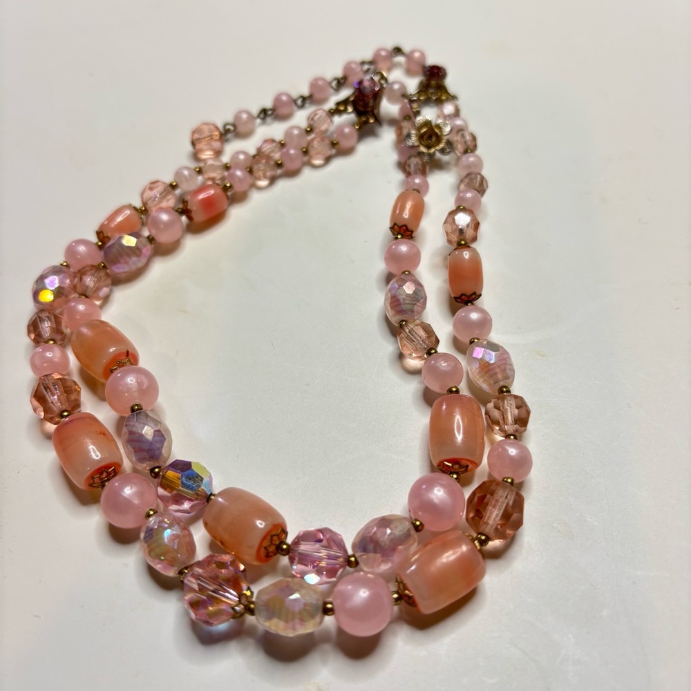 Vintage Elegant Pink Beaded Necklace